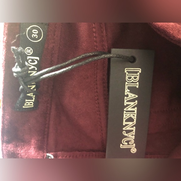 NEW Blank NYC Faux Suede Mini Flare Pocket Pants in Bordeaux - Size 30 - Picture 7 of 9